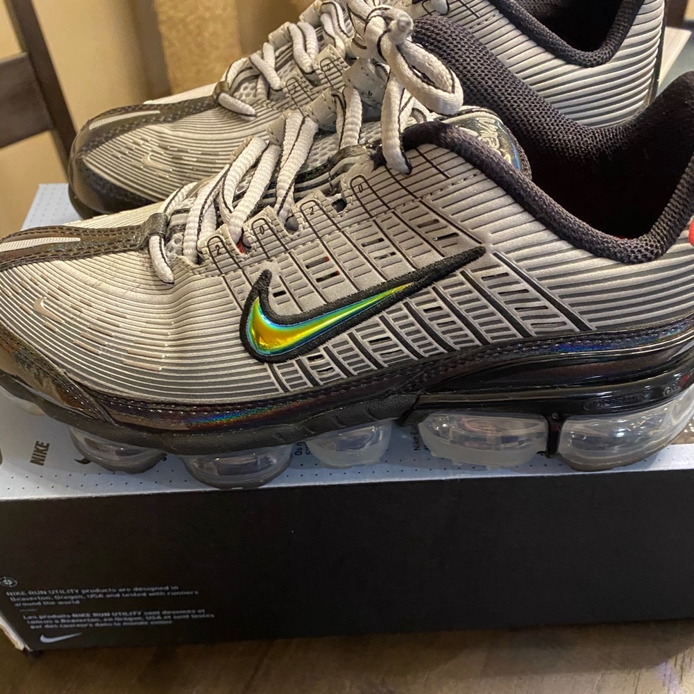 New Women’s Nike Vapormax 360. Size 7